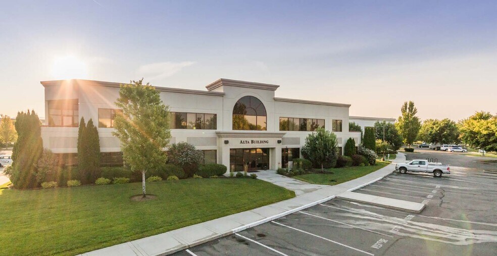 12592 W Explorer Dr, Boise, ID à louer - Photo de l’immeuble – Image 1 sur 2