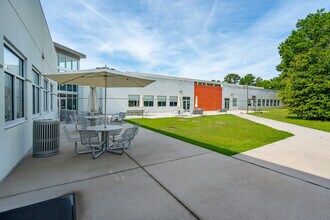 2387 Clements Ferry Rd, Charleston, SC à louer Photo de l’immeuble– Image 2 sur 16