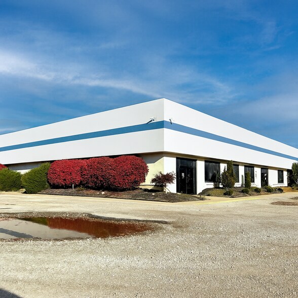 1205 Paragon Dr, O'Fallon, IL à vendre - Photo principale – Image 1 sur 3