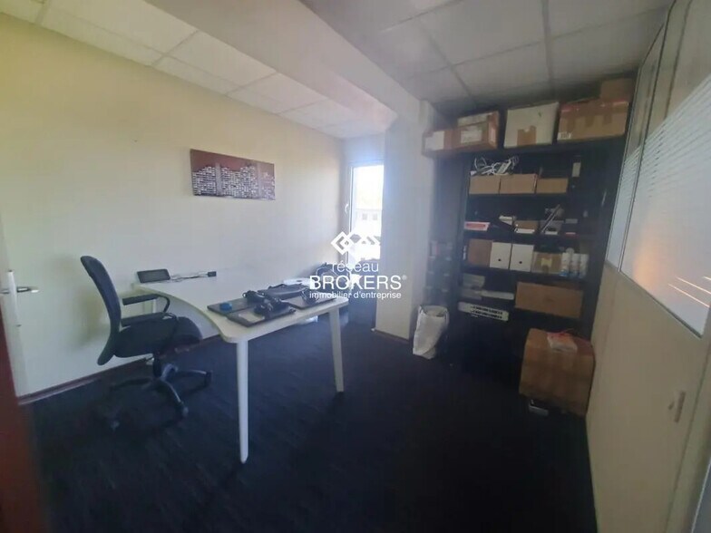 Bureau dans Annecy à louer - Photo de l’immeuble – Image 3 sur 7