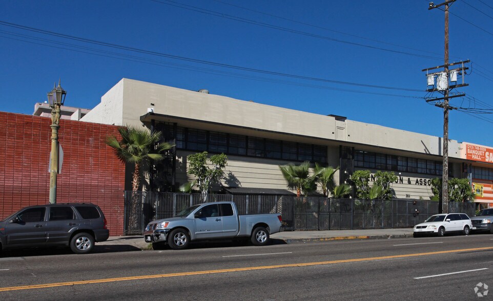 2615-2621 S Hill St, Los Angeles, CA à vendre - Photo principale – Image 1 sur 5