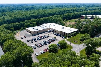 Plus de détails pour 87 John L Dietsch Sq, North Attleboro, MA - Industriel/Logistique à louer