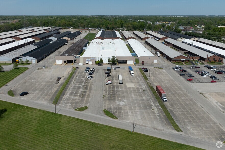 280 America Pl, Jeffersonville, IN à louer - Photo principale – Image 1 sur 2