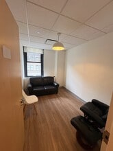 26 Court St, Brooklyn, NY à louer Photo intérieure– Image 2 sur 2