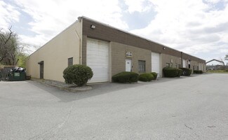 Plus de détails pour 35 Corbin Ave, Bay Shore, NY - Industriel/Logistique à louer