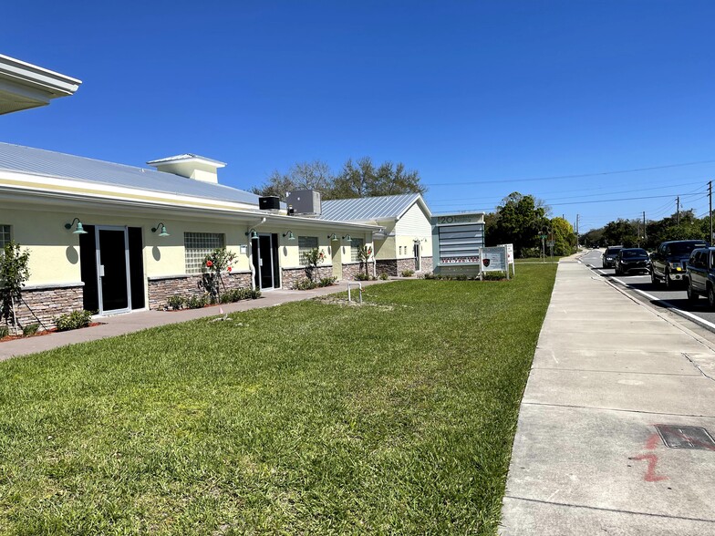 20 E Melbourne Ave, Melbourne, FL à louer - Photo de l’immeuble – Image 1 sur 6