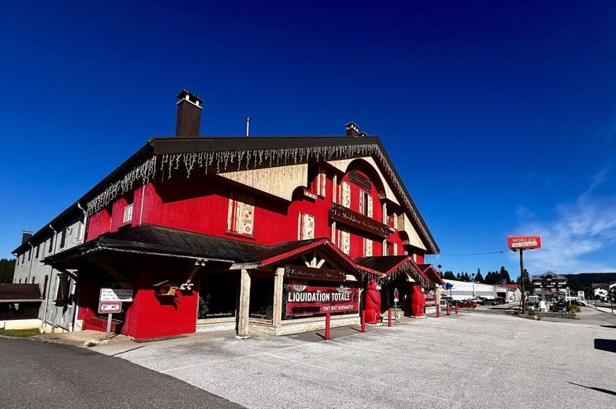 Local d'activités dans Les Rousses à vendre - Photo de l’immeuble – Image 1 sur 4