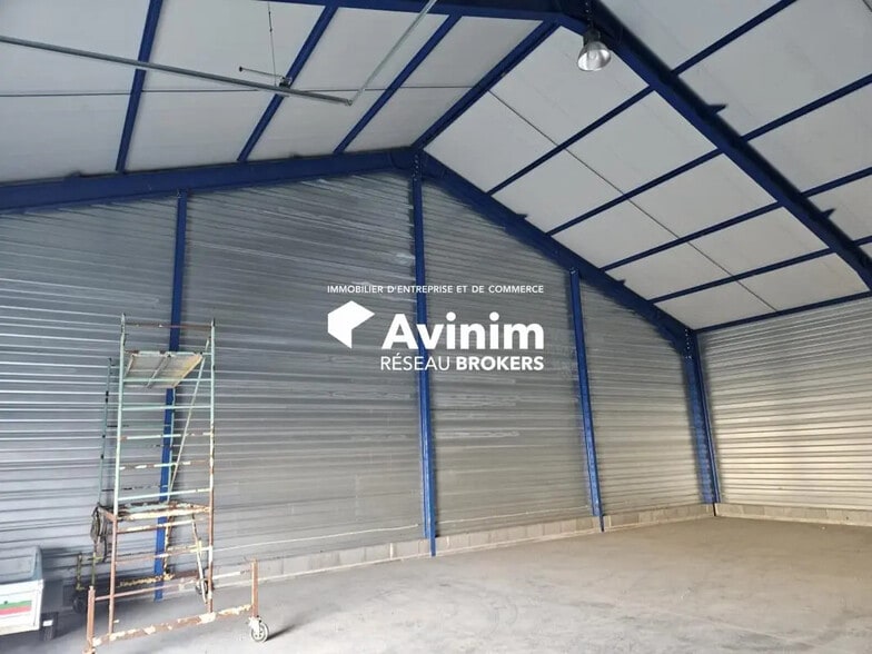 Industriel/Logistique dans Laiz à vendre - Photo intérieure – Image 2 sur 6