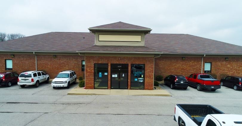 2806 Theater Ave, Huntington, IN à louer - Photo de l’immeuble – Image 1 sur 3