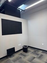 202 E Historic Columbia River Hwy, Troutdale, OR à louer Photo intérieure– Image 2 sur 8