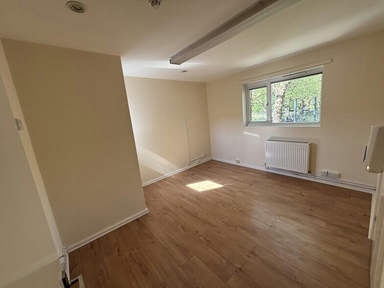 20 Carlisle Ln, Londres à louer - Photo de l’immeuble – Image 3 sur 7