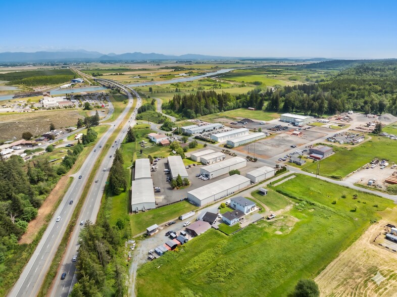 12729 Padilla Heights Rd, Anacortes, WA à vendre - Photo de l’immeuble – Image 3 sur 4