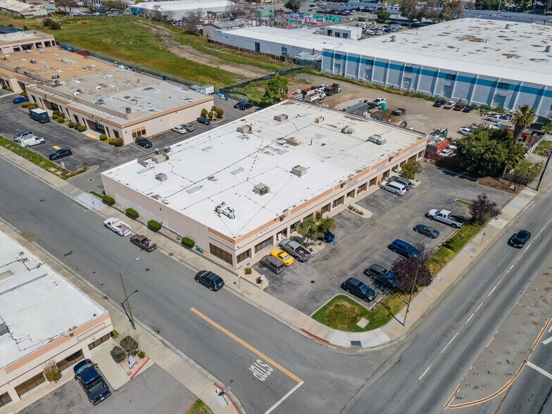 123-129 E Alma Ave, San Jose, CA à vendre - Photo de l’immeuble – Image 3 sur 20