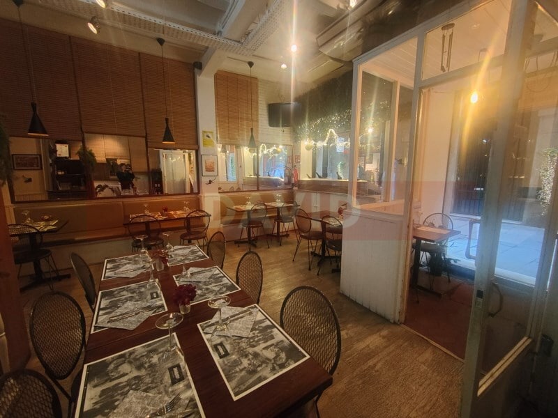 Local commercial dans Barcelone, Barcelona à louer Photo intérieure– Image 1 sur 21