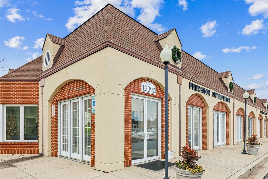 12090-12114 Old Line Ctr, Waldorf, MD à vendre - Photo de l’immeuble – Image 2 sur 9