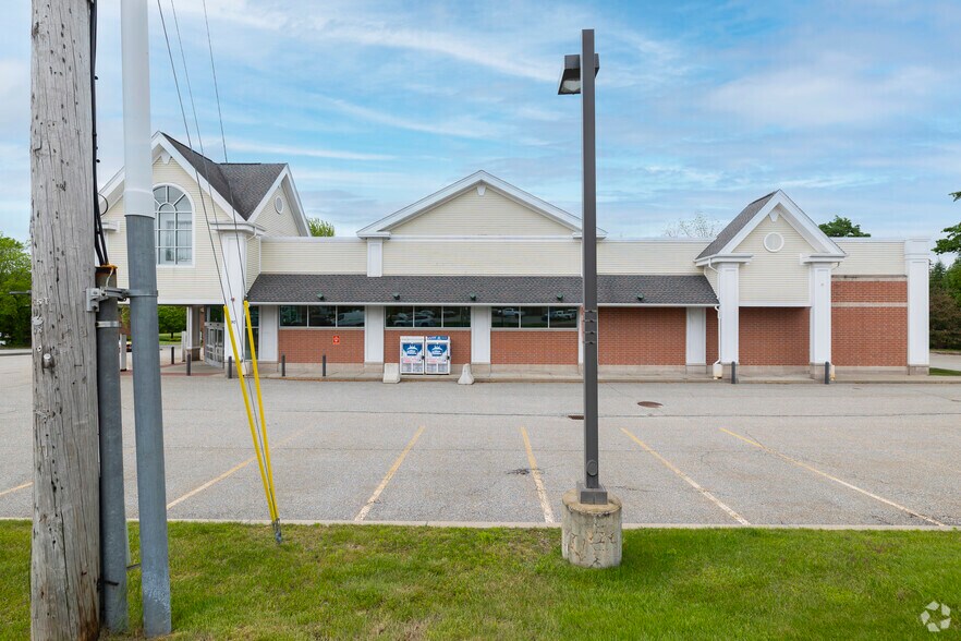 90 Derry Rd, Hudson, NH à louer - Photo de l’immeuble – Image 3 sur 4