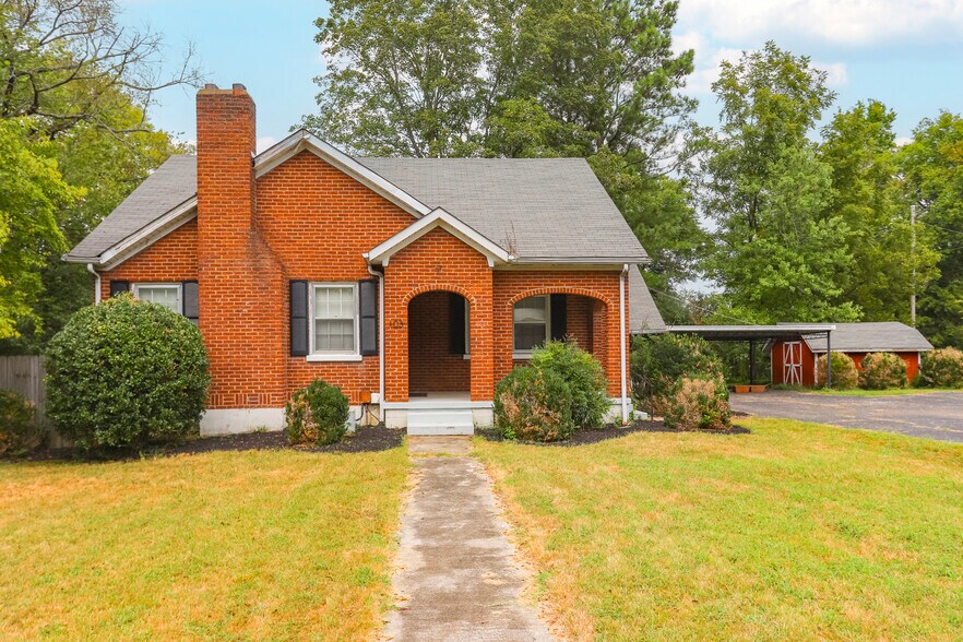103 Bass Dr, Columbia, TN à vendre - Photo principale – Image 1 sur 42