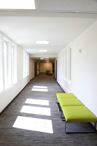 160 NW Gilman Blvd, Issaquah, WA à louer - Photo intérieure – Image 3 sur 5