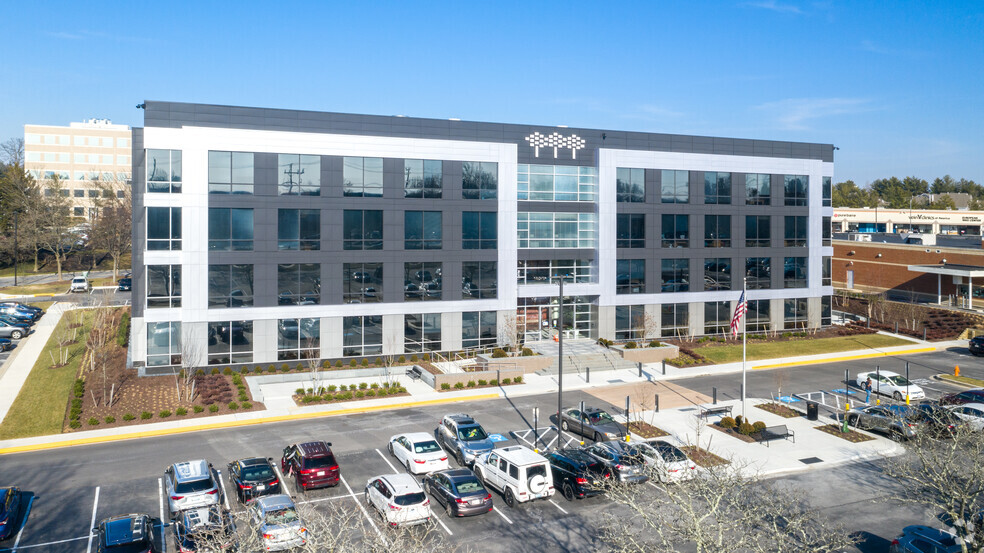 1829 Reisterstown Rd, Pikesville, MD à louer - Photo de l’immeuble – Image 1 sur 3