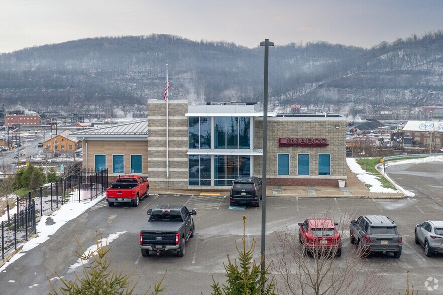 265 State St, Clairton, PA à louer - Photo de l’immeuble – Image 2 sur 4