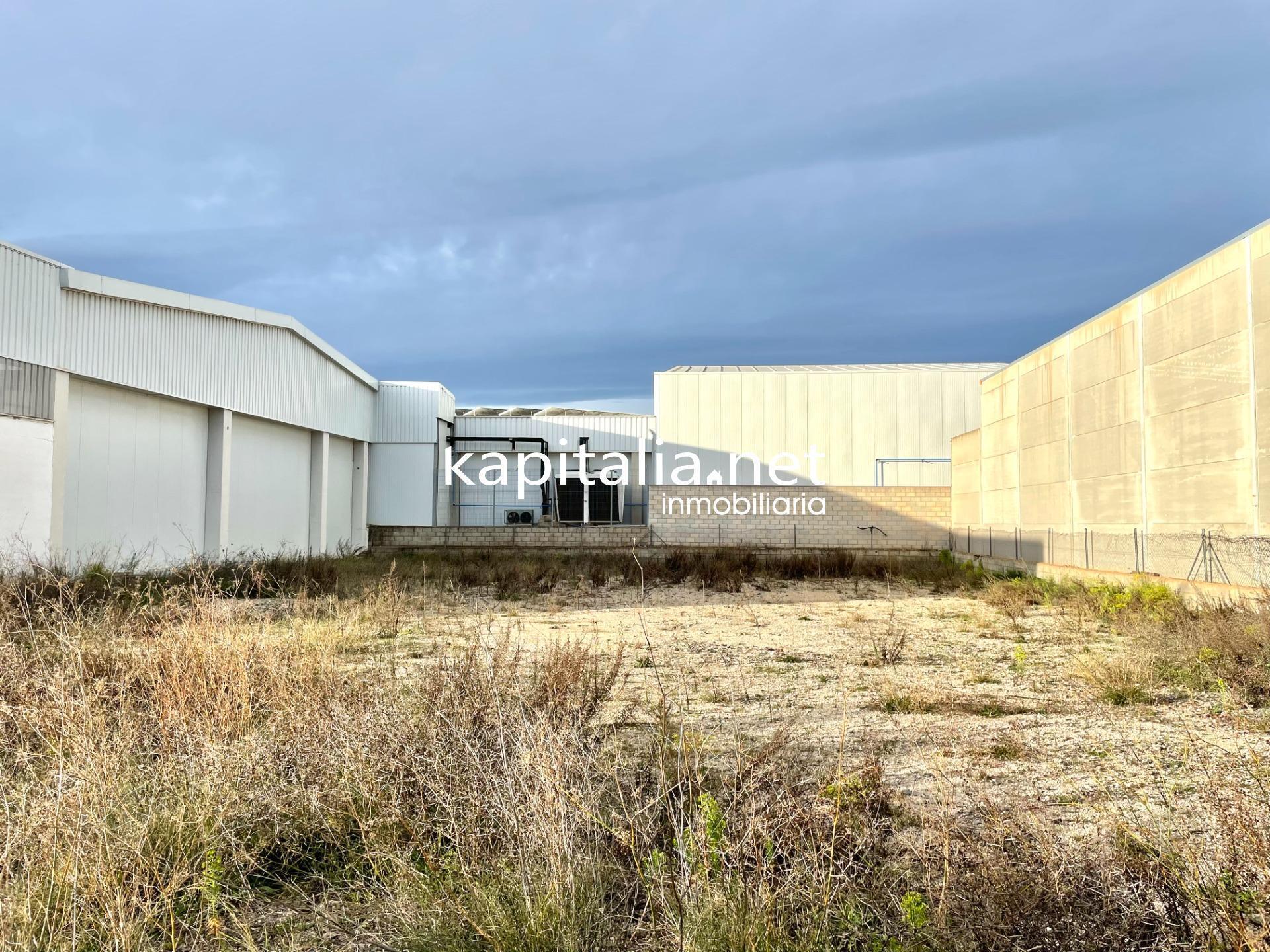 Industriel/Logistique dans Castelló de Rugat, Valencia à louer Photo de l’immeuble– Image 1 sur 4