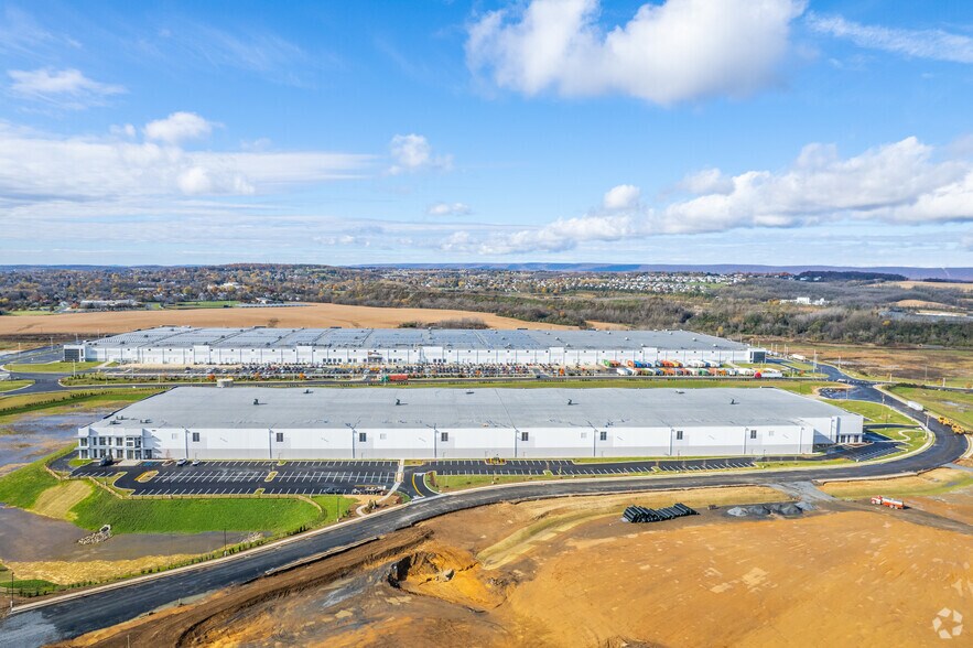 1000 Carson Ct, Palmer Township, PA à louer - Aérien – Image 2 sur 32