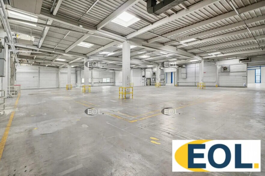 Industriel/Logistique dans Le Blanc-Mesnil à louer - Photo de l’immeuble – Image 3 sur 8