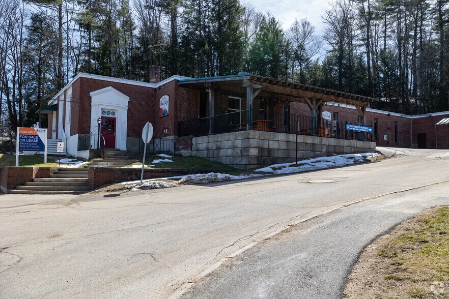 43 Grove St, Peterborough, NH à vendre - Photo principale – Image 1 sur 65