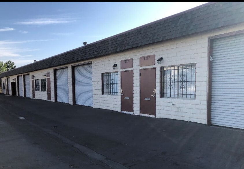 1117-1127 W Alvarez Ave, Orange, CA à vendre - Photo de l’immeuble – Image 2 sur 6