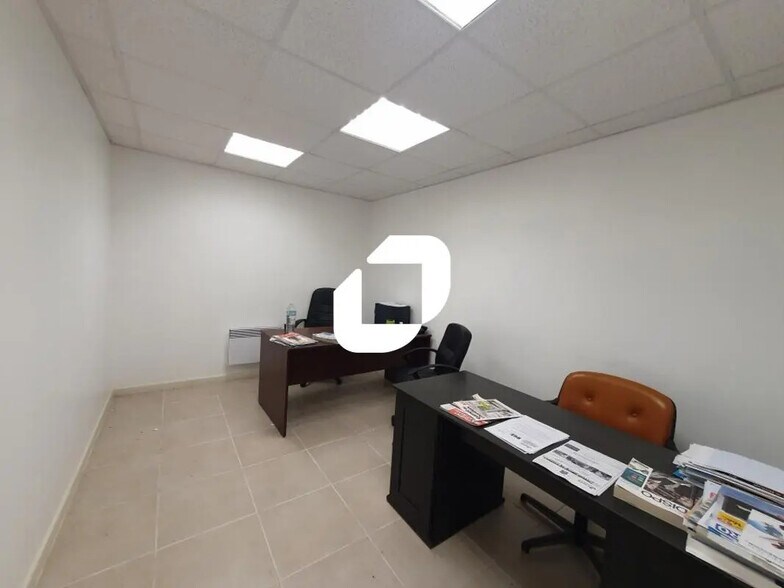 Bureau dans Montfermeil à louer - Photo de l’immeuble – Image 3 sur 5