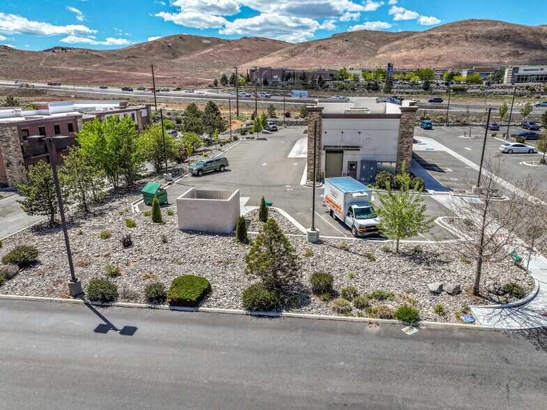 75 Los Altos Parkway, Sparks, NV à louer - Photo de l’immeuble – Image 2 sur 5