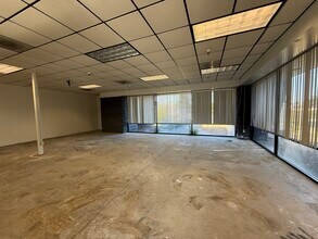 5755 Redwood Dr, Rohnert Park, CA à louer Photo intérieure– Image 1 sur 6