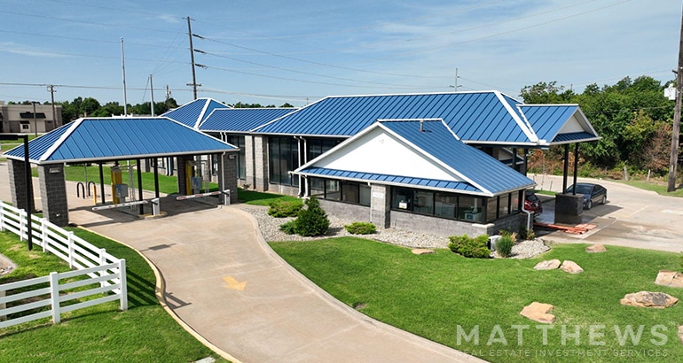 8005 NW 39th Expy, Bethany, OK à vendre - Photo de l’immeuble – Image 2 sur 3