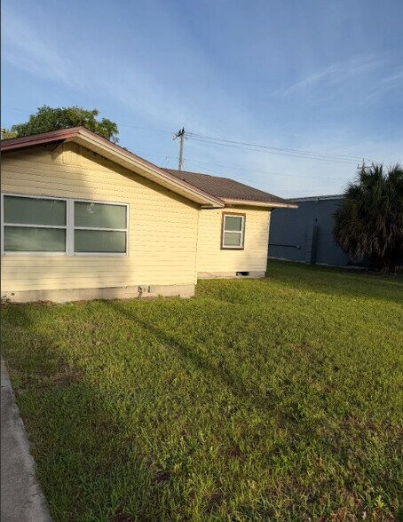 1011 S Palm Ave, Palatka, FL à vendre - Photo de l’immeuble – Image 3 sur 9