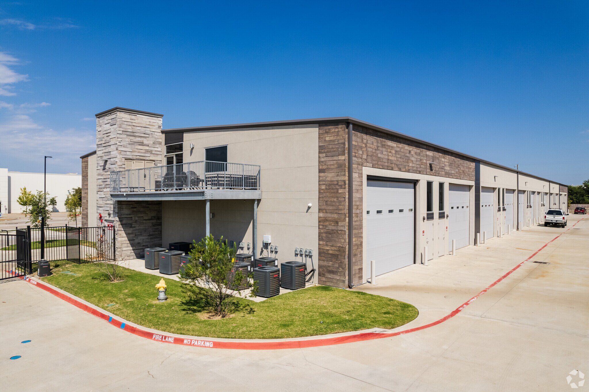 6767 All Stars Ave, Frisco, TX à louer Photo de l’immeuble– Image 1 sur 16