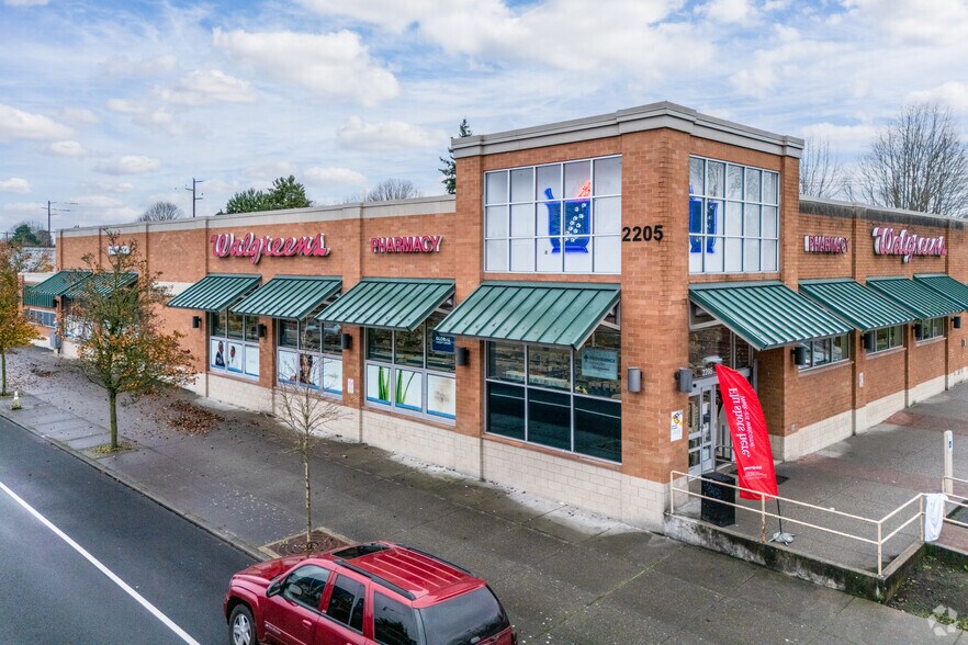 2205 Broadway Ave, Everett, WA à vendre - Photo de l’immeuble – Image 2 sur 3