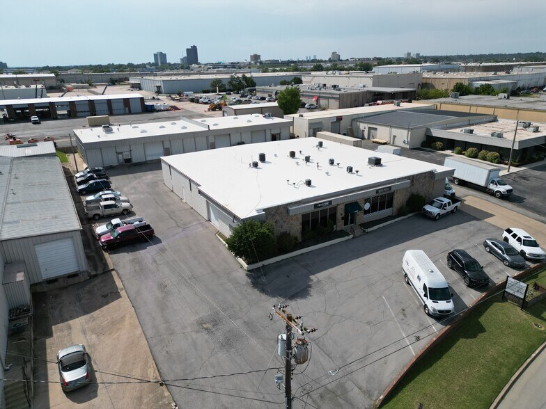 4466 S 74th Ave, Tulsa, OK à vendre - Photo de l’immeuble – Image 2 sur 23