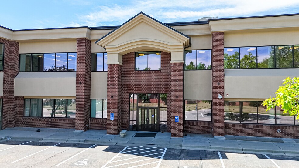 2695 W Eisenhower Blvd, Loveland, CO à louer - Photo de l’immeuble – Image 3 sur 45