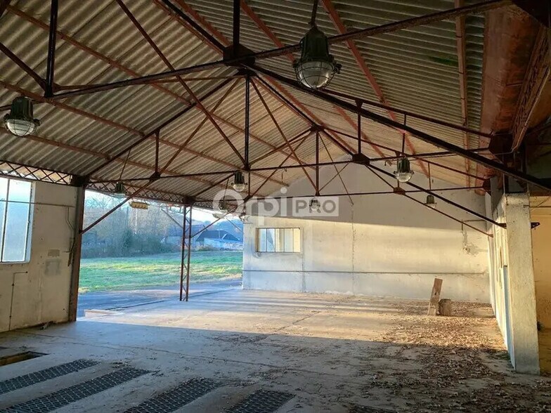 Industriel/Logistique dans Allassac à vendre - Photo intérieure – Image 2 sur 5