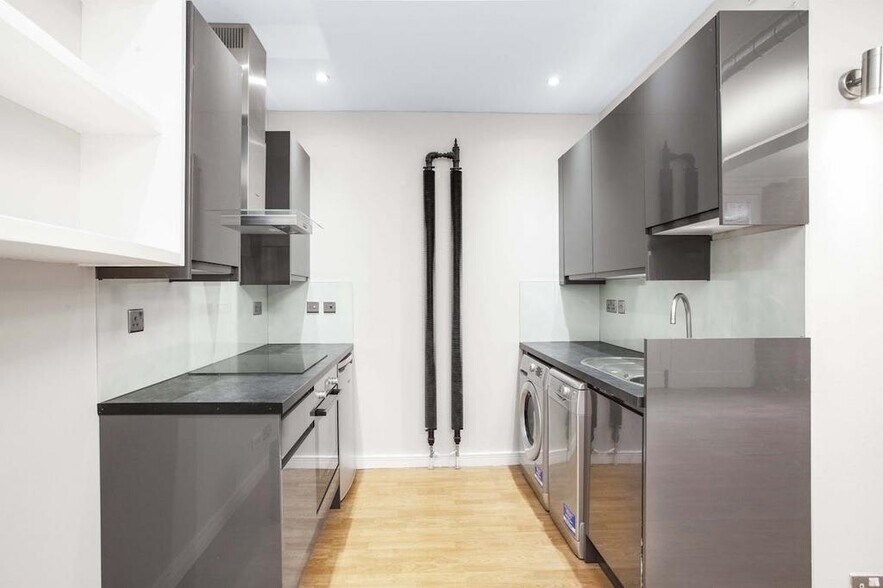 1-4 Christina St, Londres à louer - Photo de l’immeuble – Image 2 sur 13