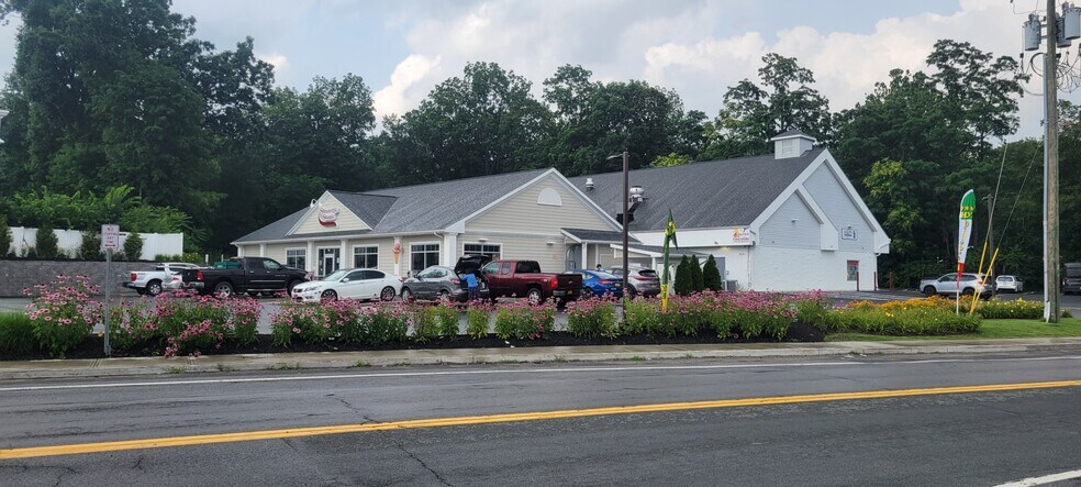 187 Route 209, Wurtsboro, NY à louer - Photo de l’immeuble – Image 3 sur 25