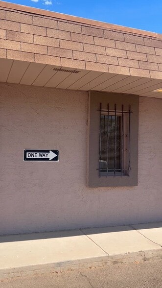 528 E Western, Avondale, AZ à louer - Vidéo sur l’annonce professionnelle – Image 2 sur 24