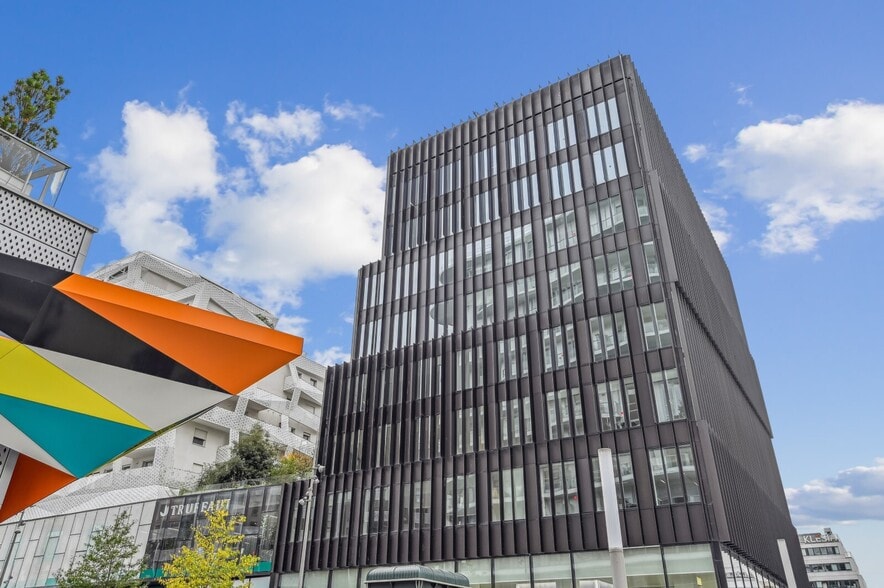 19 Place Françoise Dorin, Paris à louer - Photo de l’immeuble – Image 1 sur 10
