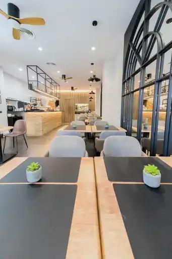 Local commercial dans Marbella à vendre - Photo de l’immeuble – Image 1 sur 13