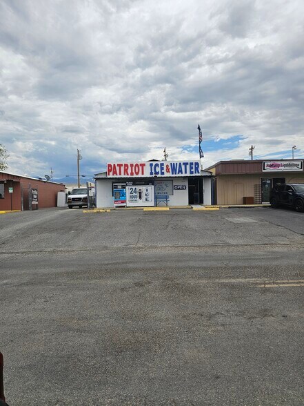 161 S Frontage Rd, Pahrump, NV à vendre - Photo de l’immeuble – Image 2 sur 2