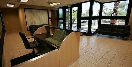 2651 N Crimson Canyon Dr, Las Vegas, NV à louer Photo intérieure– Image 2 sur 9