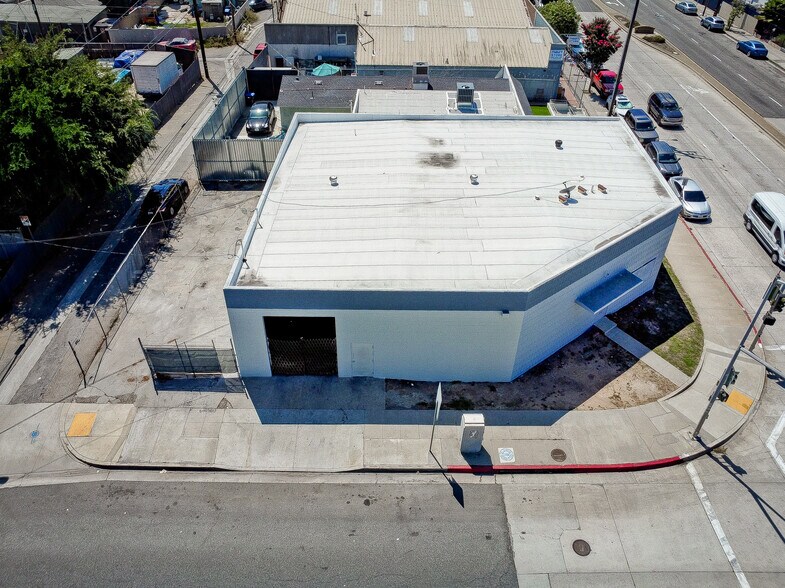 15300 S Avalon Blvd, Gardena, CA à louer - Photo de l’immeuble – Image 2 sur 17