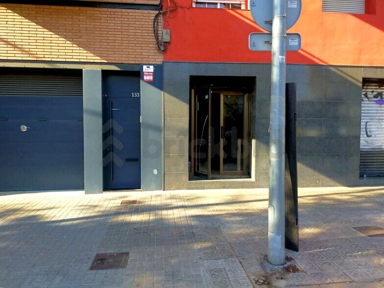 Immeuble residentiel dans Barcelone, Barcelona à vendre - Photo intérieure – Image 2 sur 5