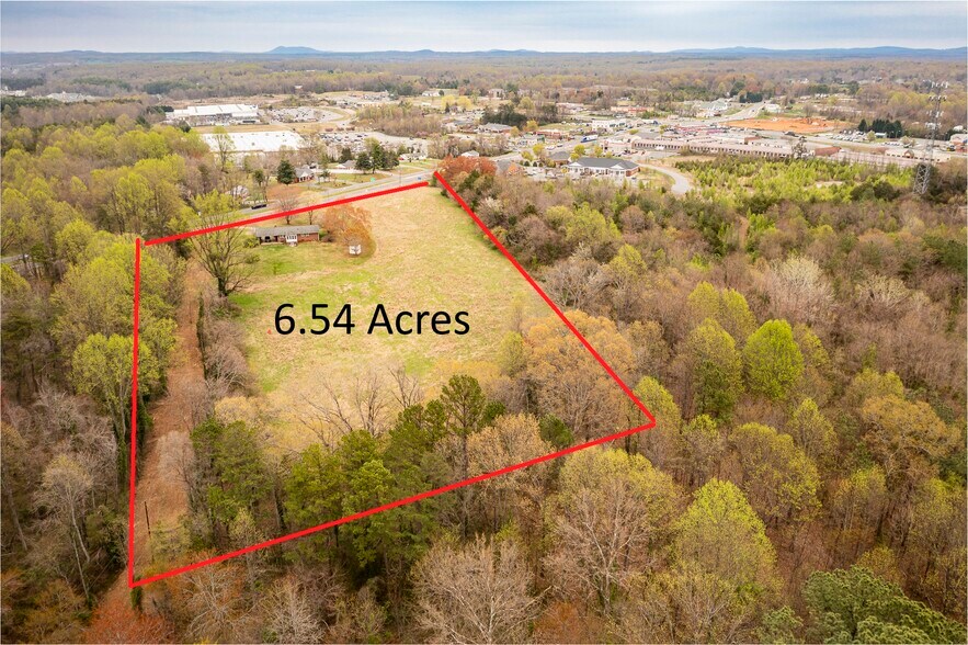 14540 Spotswood Trail Trl, Ruckersville, VA à vendre - Photo de l’immeuble – Image 2 sur 58