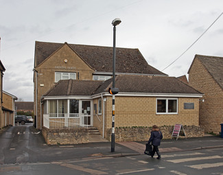 Plus de détails pour 25 Church Rd, Bishops Cleeve - Bureau à louer